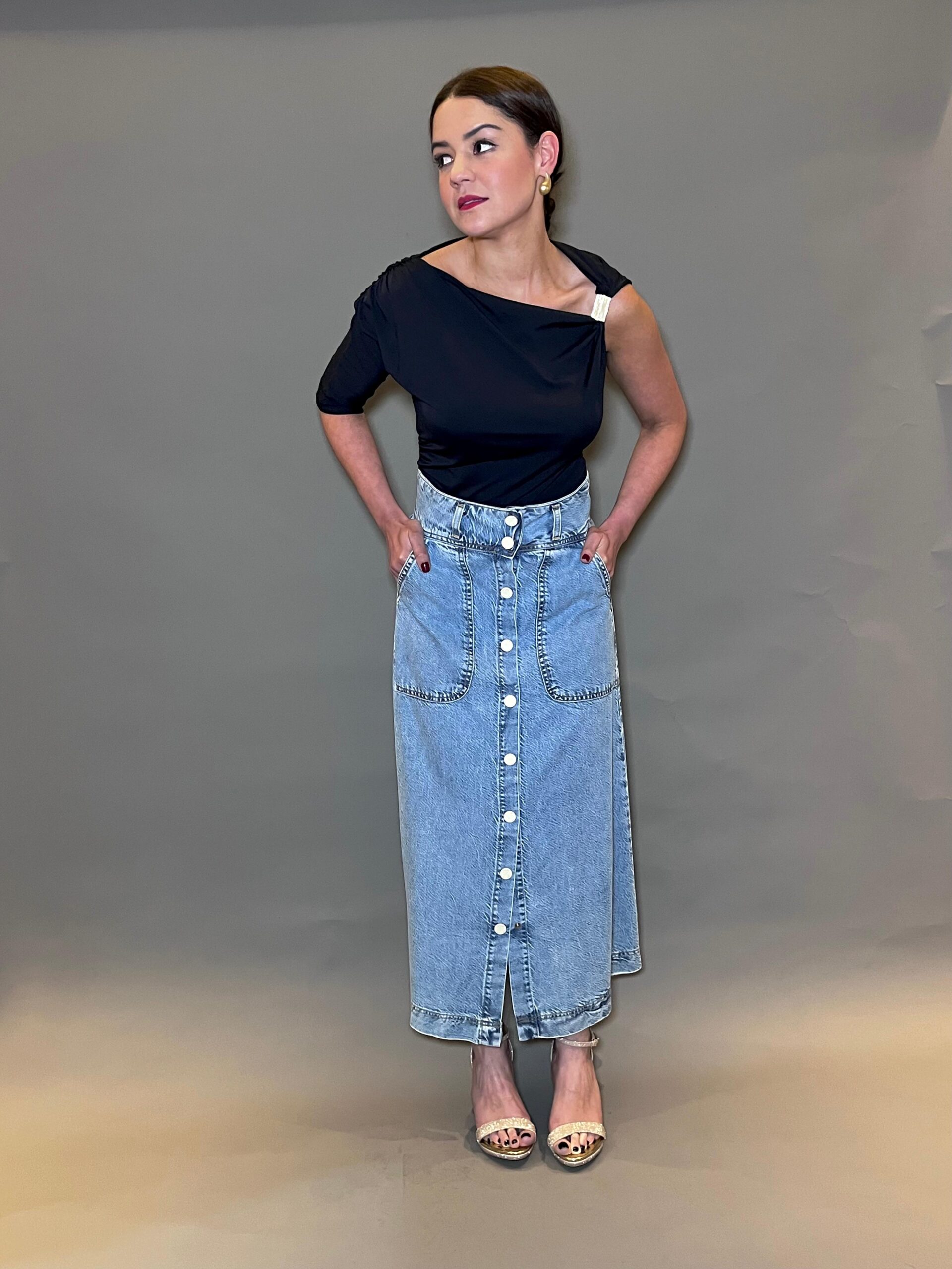 SAIA JEANS COM BOTÕES